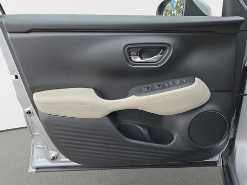 Certified 2024 Honda HR-V LX image 25