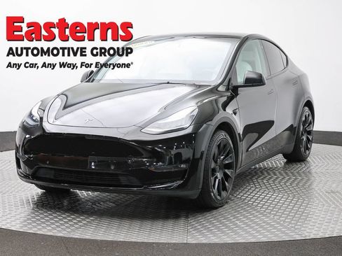 Used 2021 Tesla Model Y Long Range AWD/4WD image 1