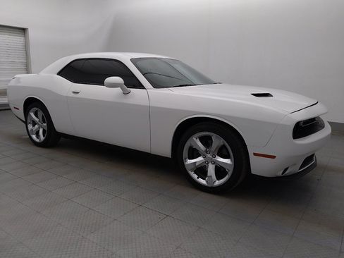 Used 2019 Dodge Challenger SXT w/ Plus Package RWD image 11