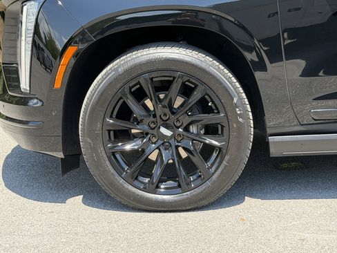 Used 2025 Cadillac Escalade Sport Platinum AWD/4WD image 12