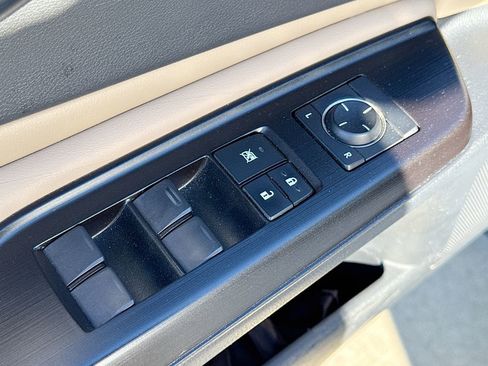 Used 2019 Lexus ES 350 350 Luxury image 16