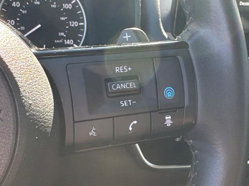 Used 2022 Nissan Rogue SL w/ SL Premium Package image 22