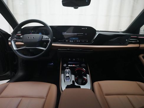 Used 2025 Audi A5 2.0T Premium w/ Convenience Package AWD/4WD image 4