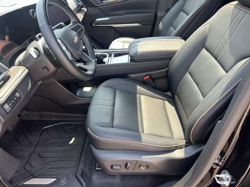 Used 2026 Chevrolet Traverse High Country AWD/4WD image 19