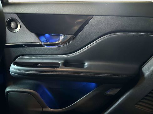 Used 2020 Lincoln Corsair Reserve w/ Equipment Group 201A image 15