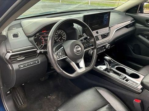 Used 2023 Nissan Altima 2.0 SR FWD image 17
