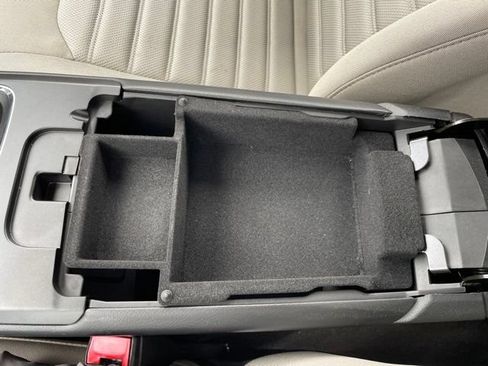 Used 2018 Ford Fusion S FWD image 36