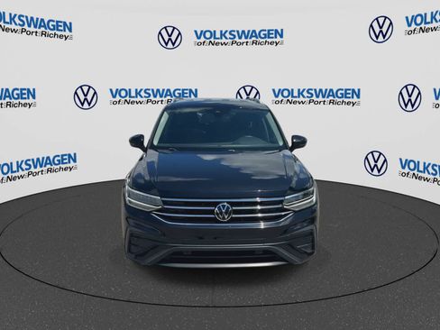 Used 2022 Volkswagen Tiguan SE FWD image 3
