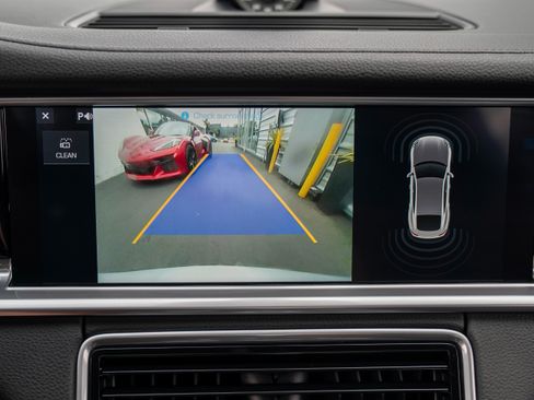 Used 2018 Porsche Panamera 4 image 23