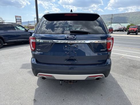 Used 2016 Ford Explorer XLT w/ Equipment Group 201A AWD/4WD image 4