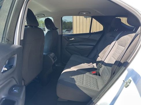 Used 2023 Chevrolet Equinox LT image 23
