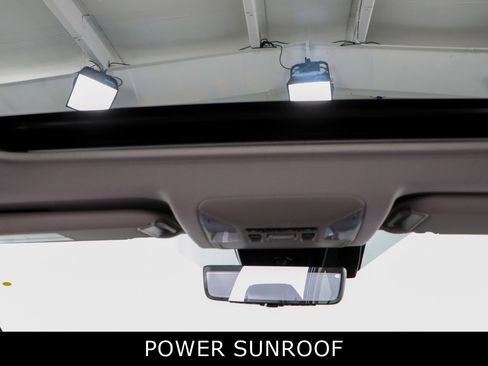 Used 2021 Toyota RAV4 XLE Premium image 21