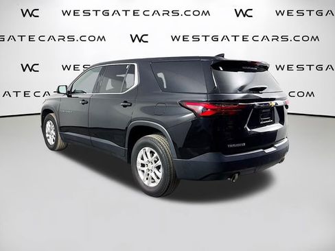 Used 2022 Chevrolet Traverse LS image 5