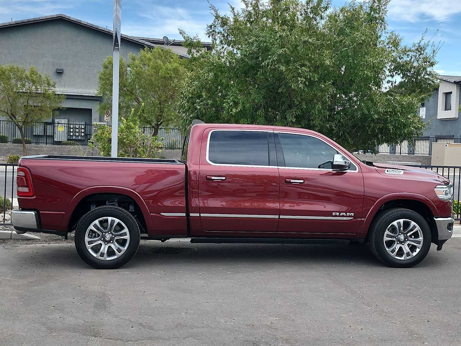 Used 2022 RAM 1500 Limited AWD/4WD image 9