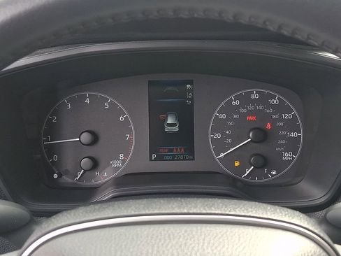 Used 2023 Toyota Corolla Cross LE image 18