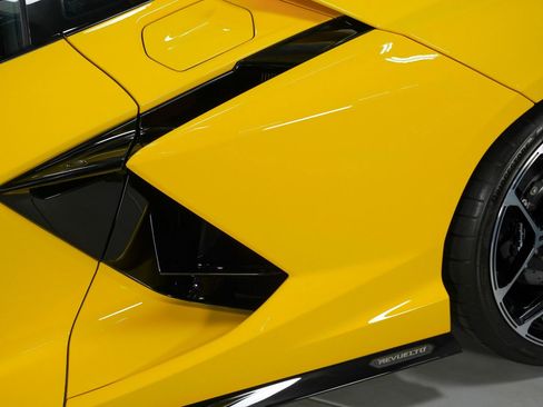Used 2024 Lamborghini Revuelto AWD/4WD image 19