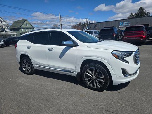 Used 2018 GMC Terrain Denali w/ Advanced Safety Package image 5