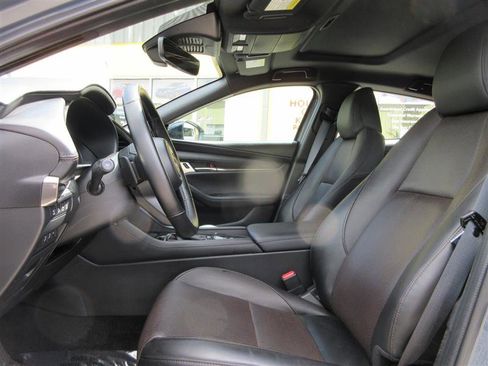 Used 2025 MAZDA MAZDA3 Hatchback w/Premium Plus Pkg image 23