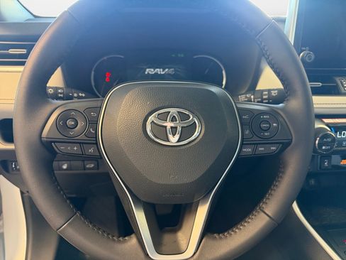 Used 2025 Toyota RAV4 XLE Premium w/ Weather Package AWD/4WD image 13