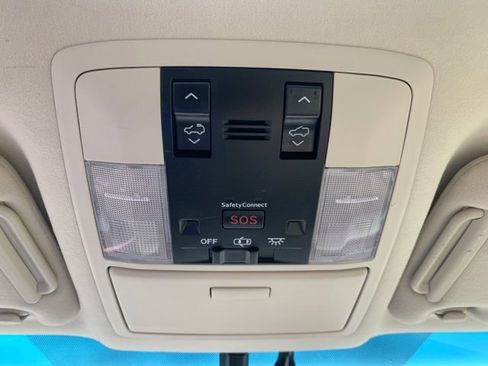 Used 2016 Lexus GX 460 w/ Premium Package image 37