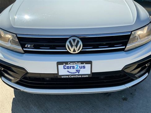 Used 2019 Volkswagen Tiguan SEL Premium R-Line AWD/4WD image 12