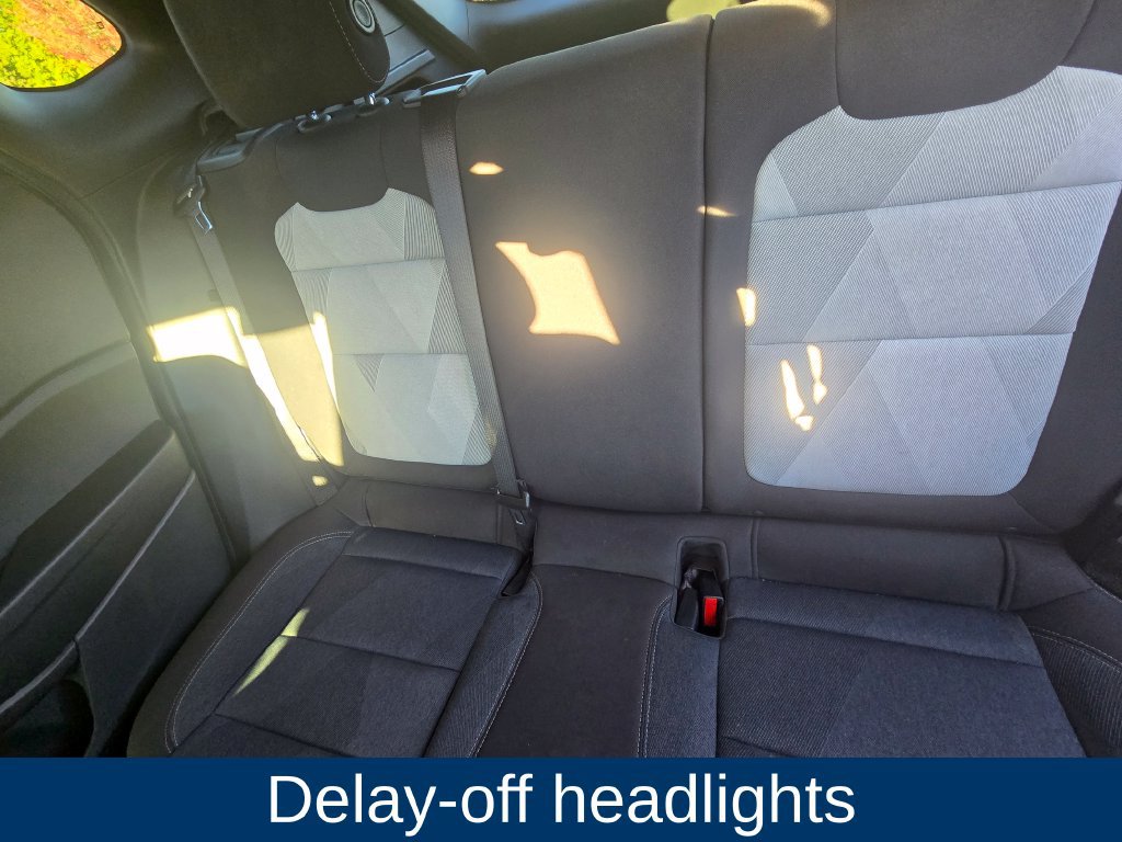 Used 2024 Chevrolet Trax RS FWD image 12