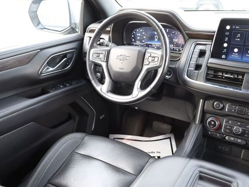 Used 2022 Chevrolet Suburban Z71 w/ Luxury Package AWD/4WD image 19