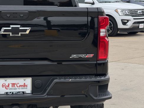 Used 2024 Chevrolet Silverado 1500 ZR2 w/ Technology Package image 9