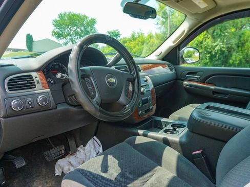 Used 2008 Chevrolet Tahoe LT AWD/4WD image 12