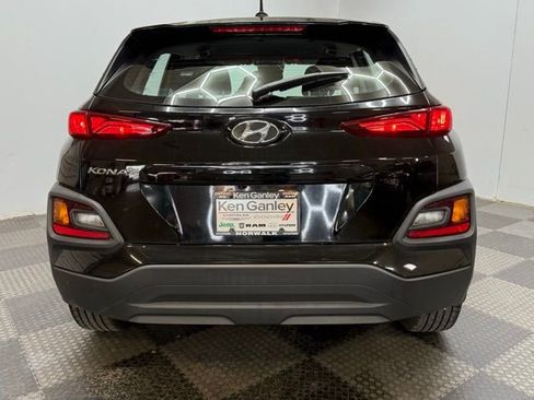 Used 2021 Hyundai Kona SE image 10