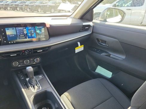 New 2026 Nissan Kicks S image 11