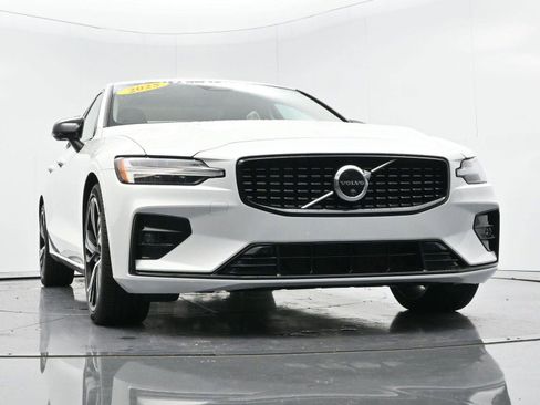 Used 2025 Volvo S60 B5 Plus w/ Protection Package Premier image 46