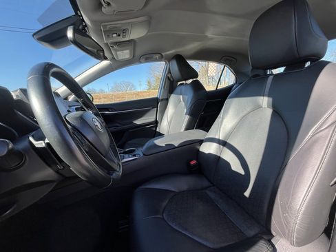 Used 2023 Toyota Camry XSE image 16
