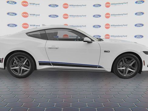 Certified 2025 Ford Mustang GT Premium RWD image 6