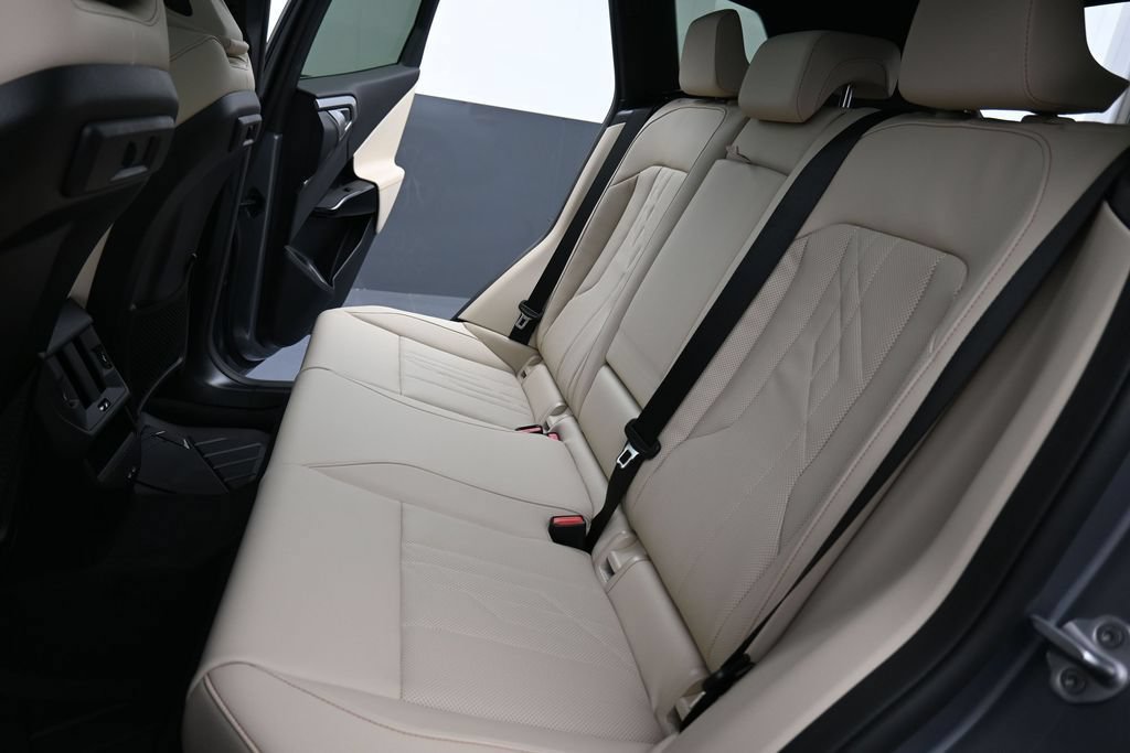 New 2026 BMW X3 xDrive30i w/ Premium Package AWD/4WD image 15