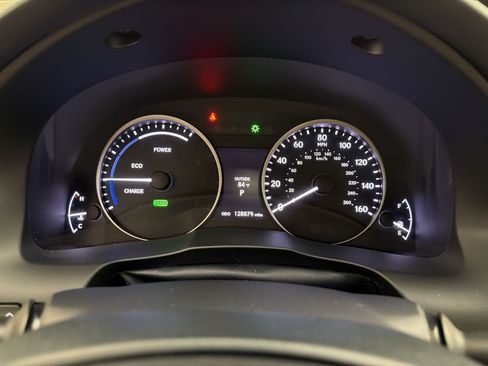 Used 2015 Lexus ES 300h w/ Navigation System Package FWD image 22