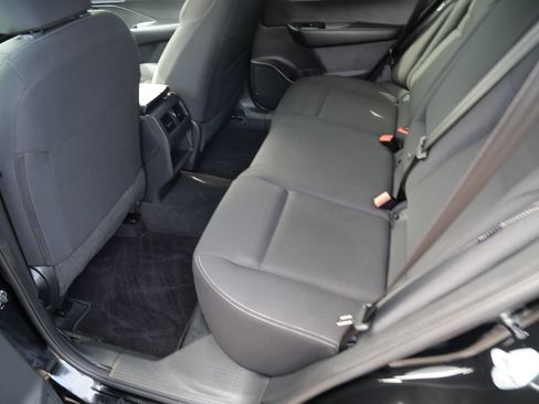 Used 2024 Nissan Rogue S AWD/4WD image 19