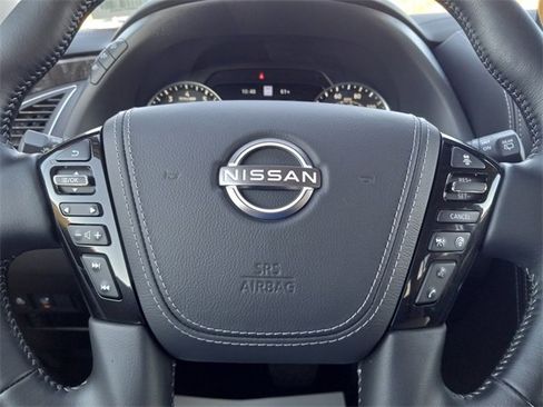 Used 2024 Nissan Armada Platinum image 20