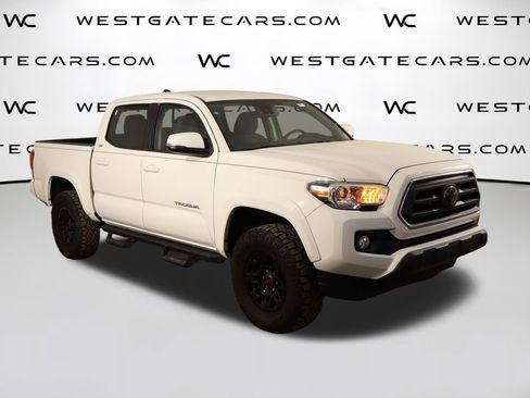 Used 2022 Toyota Tacoma SR5 w/ Technology Package RWD image 45