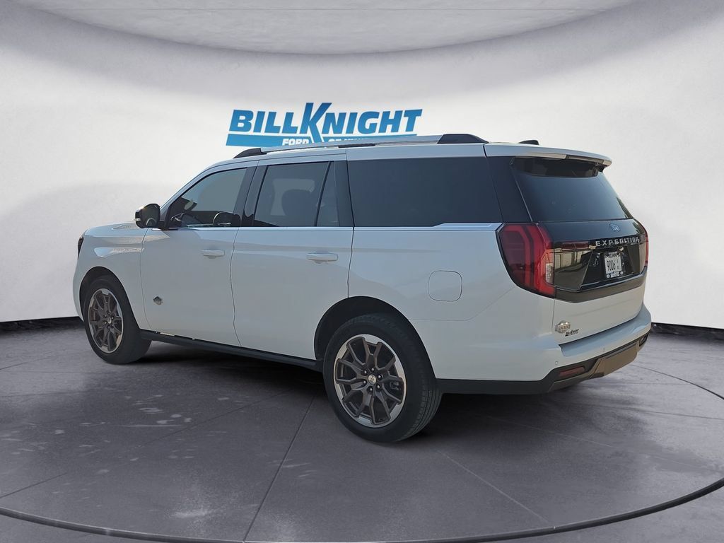 Used 2026 Ford Expedition King Ranch AWD/4WD image 3