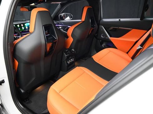 Used 2026 BMW M5 w/ Carbon Package image 52