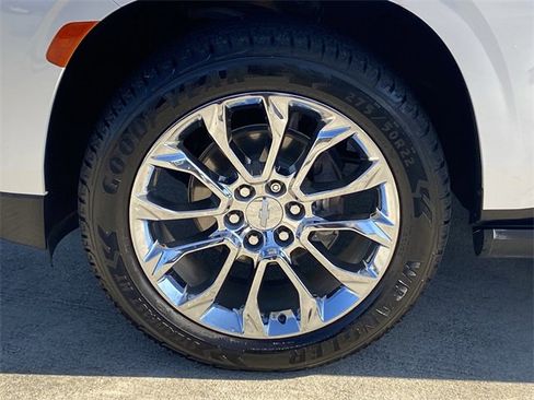 Used 2023 Chevrolet Tahoe Premier image 26