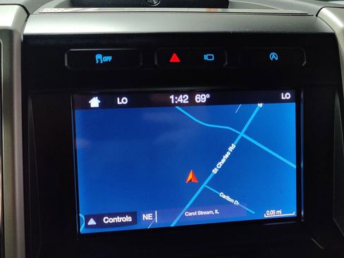 Used 2019 Ford F150 Lariat w/ Equipment Group 502A Luxury image 36