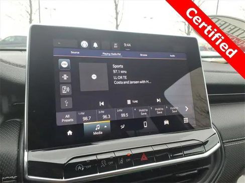 Certified 2022 Jeep Compass Altitude image 15