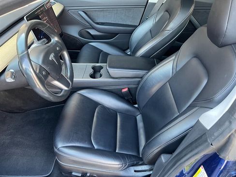 Used 2018 Tesla Model 3 Long Range RWD image 9