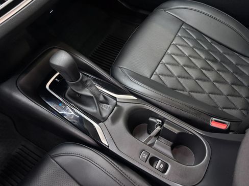 Used 2024 Toyota Corolla LE FWD image 16