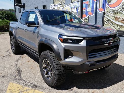 New 2026 Chevrolet Colorado ZR2 w/ Technology Package AWD/4WD image 33