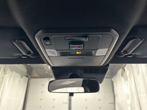 Used 2025 Toyota 4Runner SR5 image 40