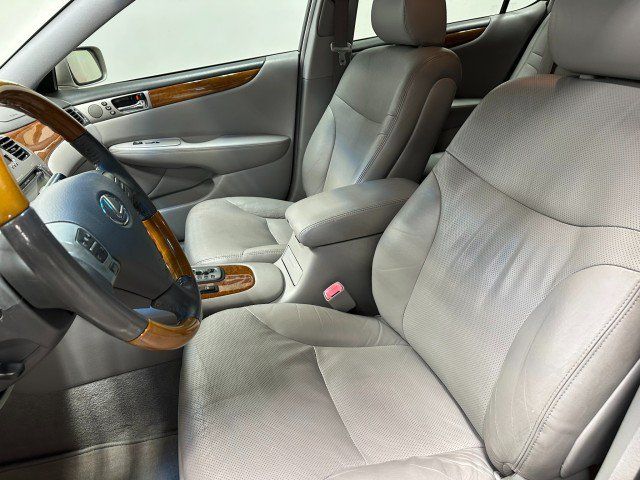 Used 2006 Lexus ES 330 w/ Preferred Accessory Pkg FWD image 10