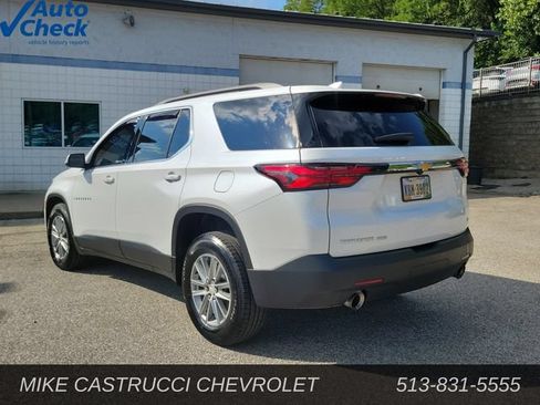 Used 2023 Chevrolet Traverse LT AWD/4WD image 3
